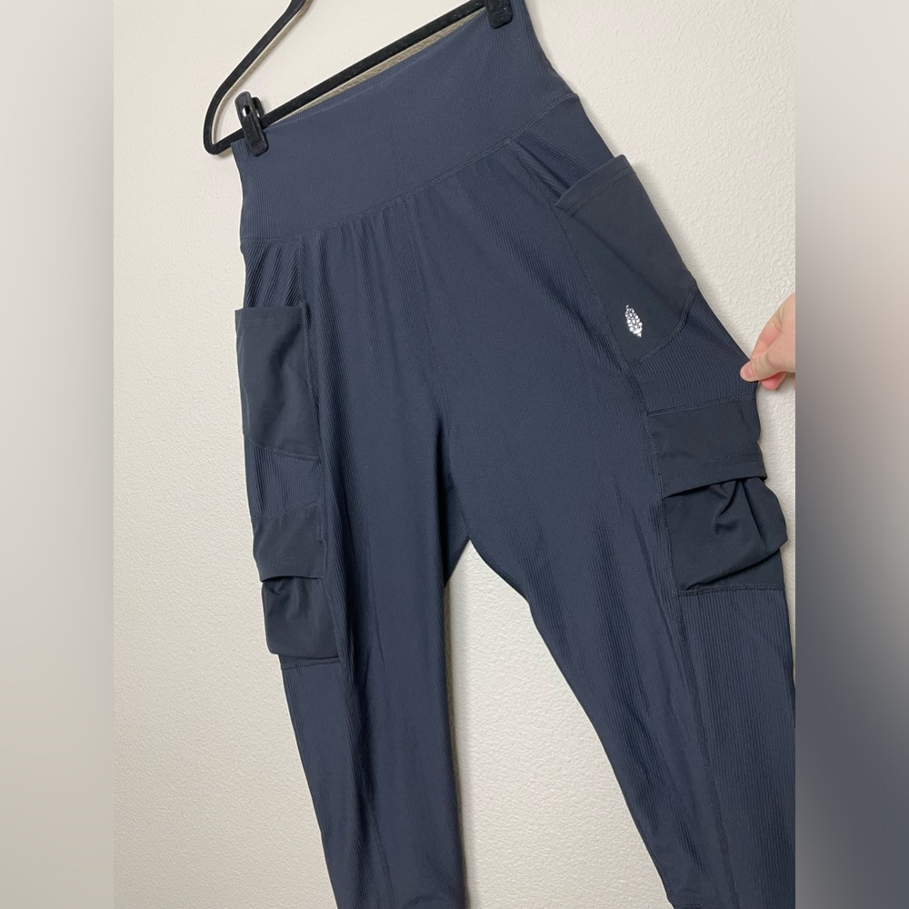 FREE PEOPLE Movement Women's Medium Take A Hike Ribbed Harem Pants Black Yoga - Picture 5 of 11